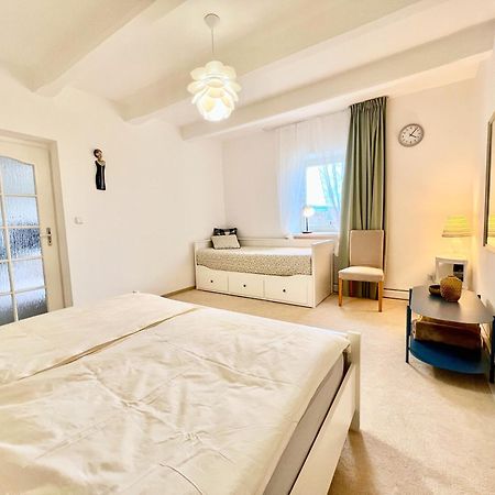 Apartman U Berounky Beroun  Buitenkant foto