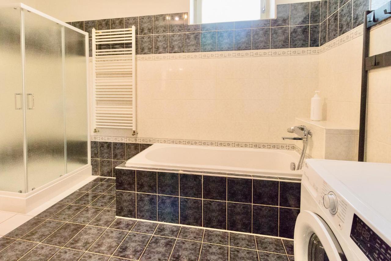 Apartman U Berounky Beroun  Buitenkant foto